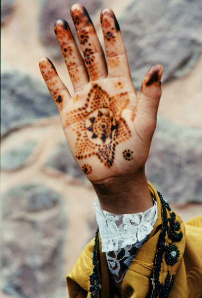henna_hand.jpg